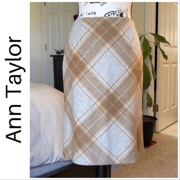 Ann Taylor Dresses & Skirts - Wool Blend tan Ann Taylor career Skirt
